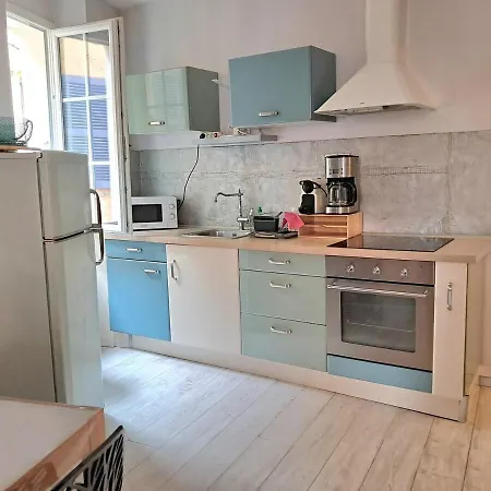 Appartement Beau F2 Au Coeur De Hyères
