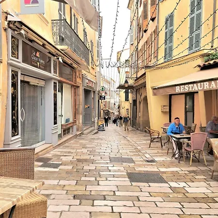 Appartement Beau F2 Au Coeur De Hyères